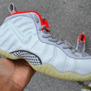 nike air foamposite pro pure platinum